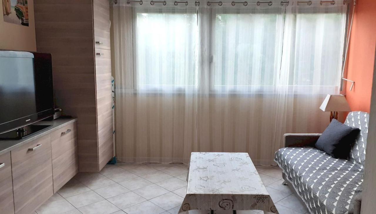 Studio Proche Port Et Plages, Piscine Hyères Exteriér fotografie